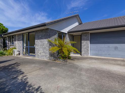 7 Te Kauri Place, Helensville