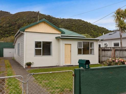 9 Tuatoru Street, Eastbourne