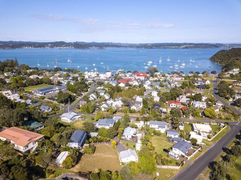 1 Long Beach Road, Russell