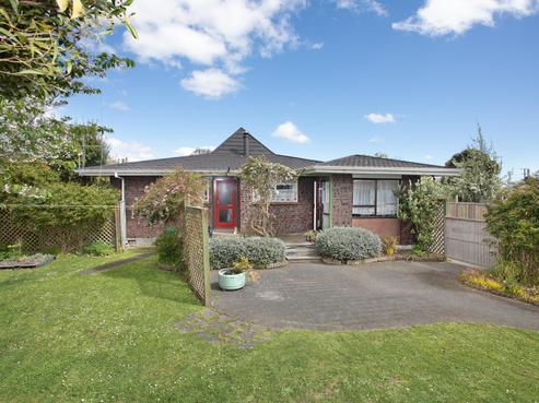 5 Oaklea Avenue, Marton