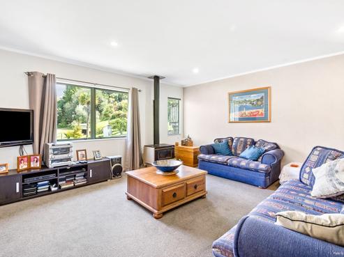 80 Howard Road, Orere Point