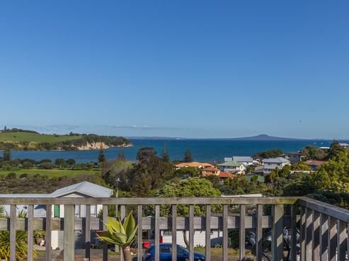 11 Kotanui Avenue, Army Bay