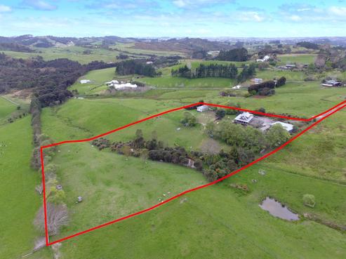 438 Blackbridge Road, Dairy Flat