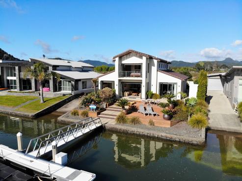 158 Waterways Parade, Pauanui