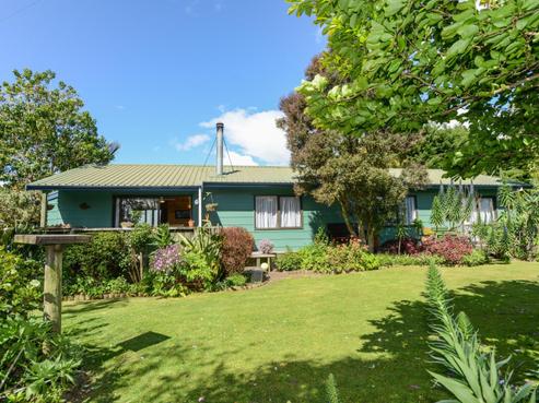 27 Kaimata Road, Bay View