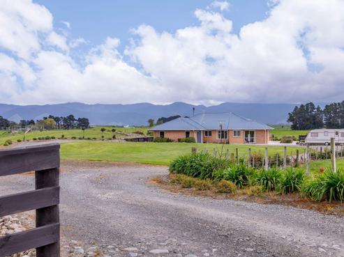 1076 Kahutara Road, Featherston