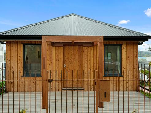 15 Brittan Terrace, Lyttelton