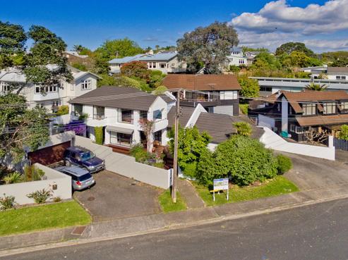 2/72 Wairoa Road, Narrow Neck