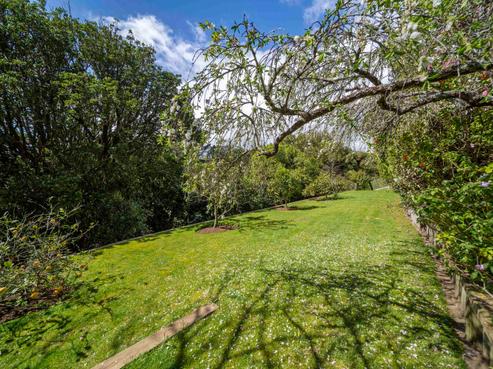 28 Pararewa Drive, Whalers Gate