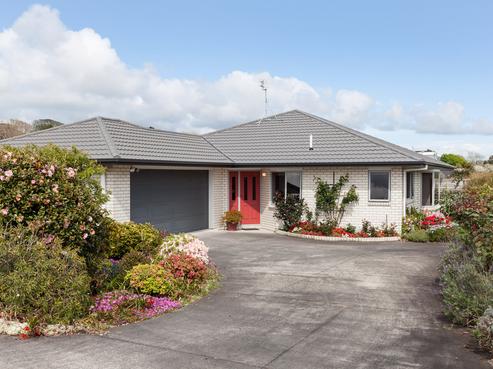 62 Paynters Avenue, Strandon