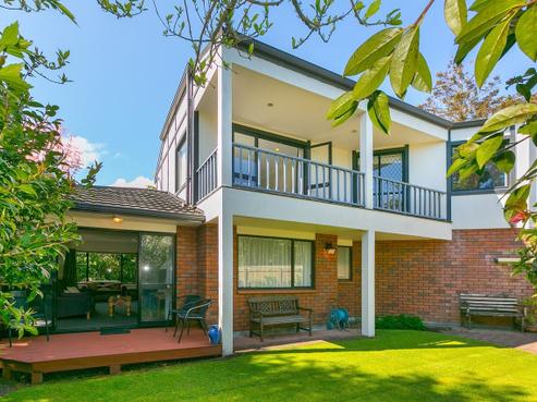 10 Sequoia Grove, Merrilands