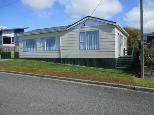 4 Kaihika Street, Kaka Point