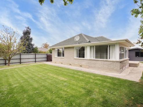 19 Woodend Road, Woodend