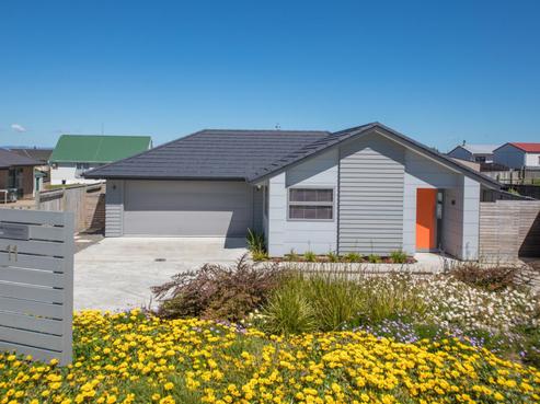 11 Macdonald Heights, Feilding