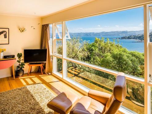 69 Walter Road, Lowry Bay