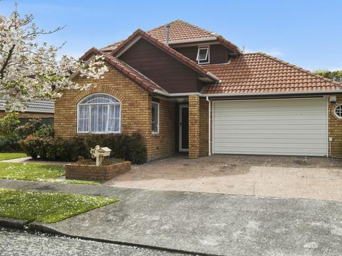 16 Richmond Grove, Woburn