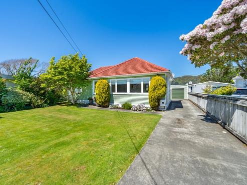 894 High Street, Avalon