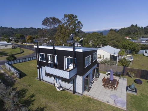 227 Linton Crescent, Whangamata