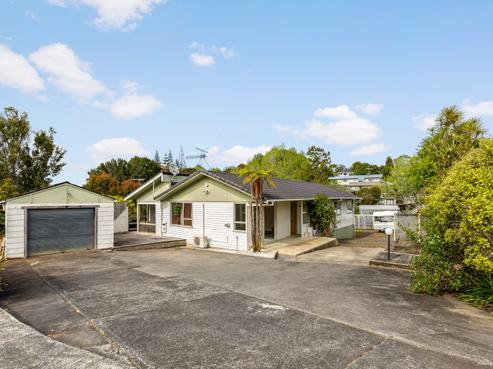 17 Juniper Road, Sunnynook