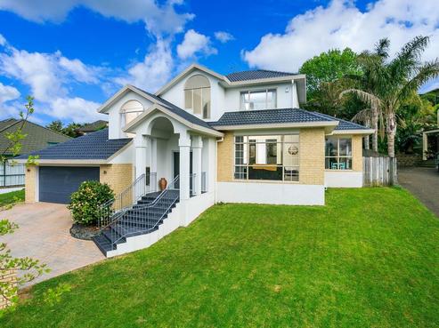 8 Cashel Place, Torbay