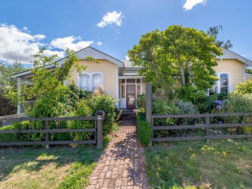 9A Cologne Street, Martinborough