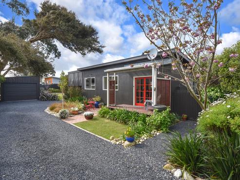 12 Paloona Street, Aramoana