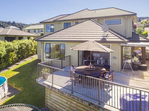 11A Riverstone Drive, Riverstone Terraces