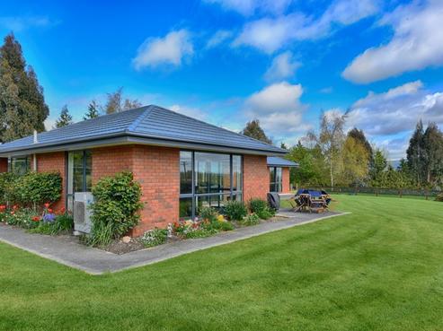 157 Mckinnon Road, Gore Surrounds