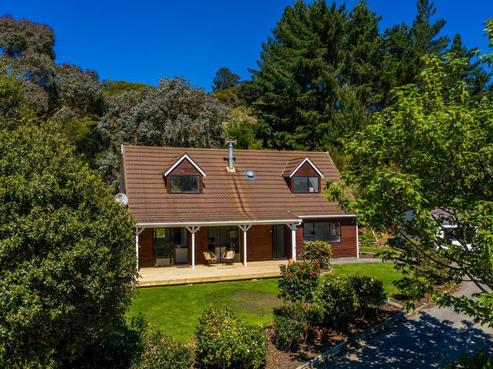 165B Katherine Mansfield Drive, Whitemans Valley