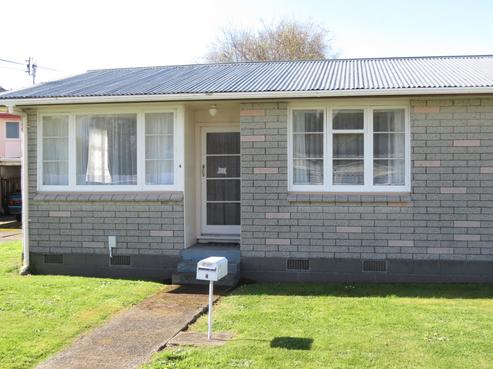4/141 Cuba Street, Petone