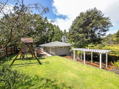 1 Sylvan Valley Avenue, Titirangi