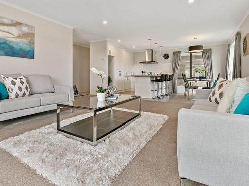 2 Captain Mitchell Drive, Opaheke