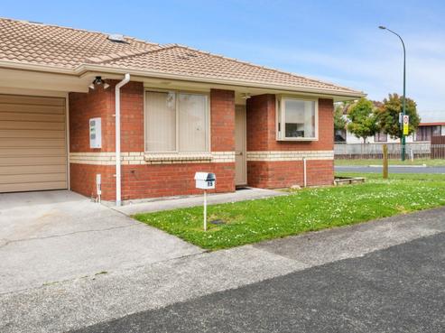 15/379 Swanson Road, Ranui