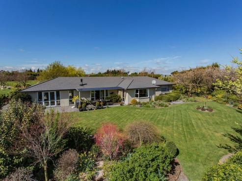1585 Clintons Road, Darfield