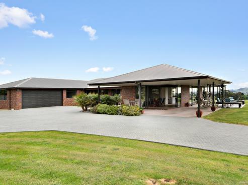 77 Ruebe Road, Buckland