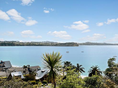 1100B Whangaparaoa Road, Tindalls Beach