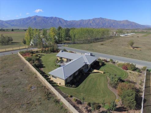 48 Airport Road, Omarama