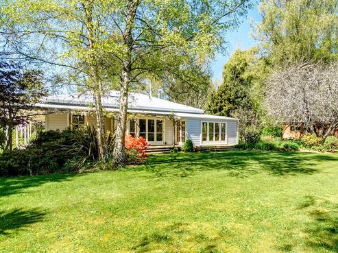 23 Lloyd Valley Road, Thorpe