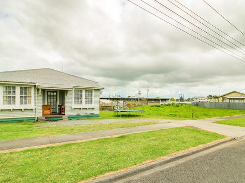 4 Wings Line, Marton