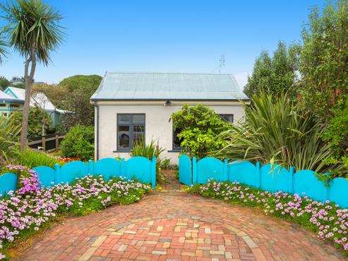 1086 Brighton Road, Brighton