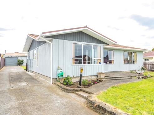 21 Dorset Road, Springvale