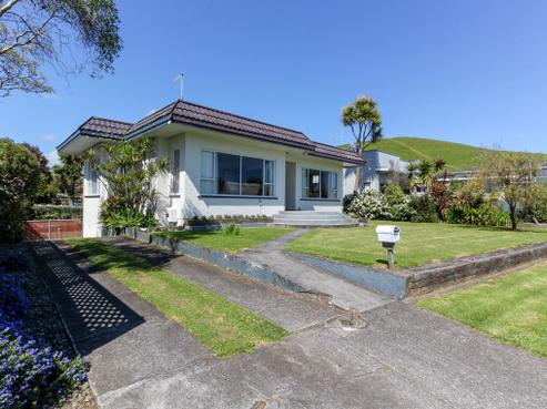 65 South Road, Blagdon
