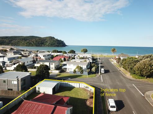 330 Ocean Road, Whangamata