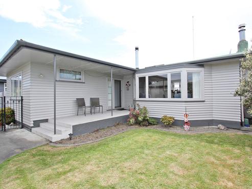 22 Addison Street, Onekawa