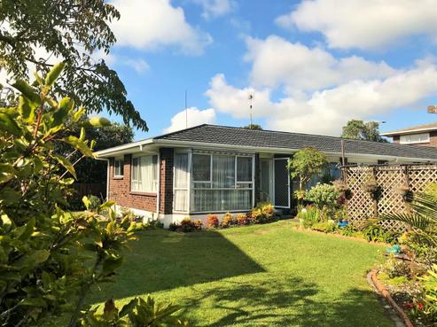 4/83 Centreway Road, Orewa