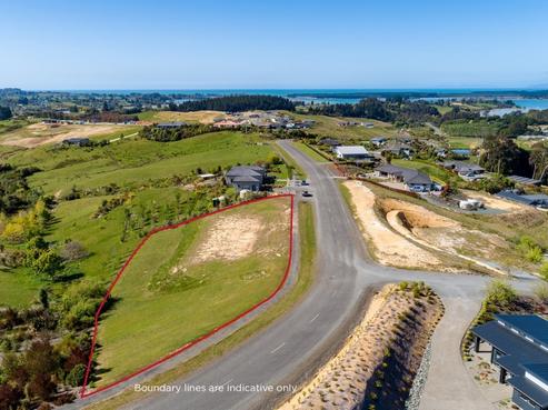 98 Redvale Road, Redwood Valley