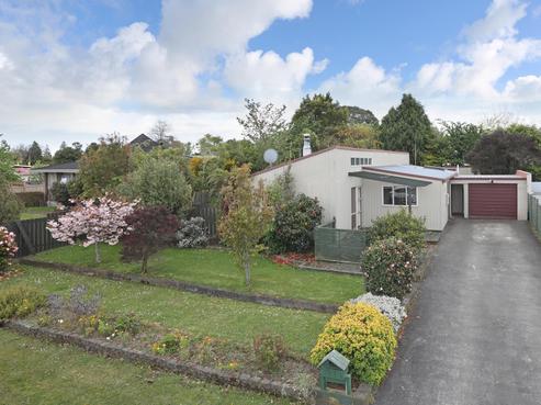 7 Oaklea Avenue, Marton