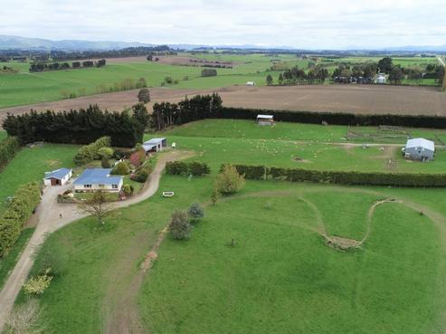 537 Mandeville Kingston Crossing Road, Gore Surrounds