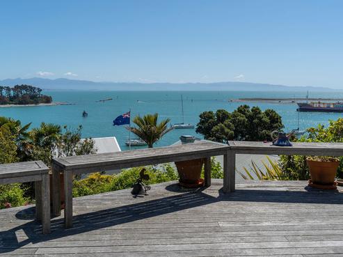 27 Victoria Road, Stepneyville