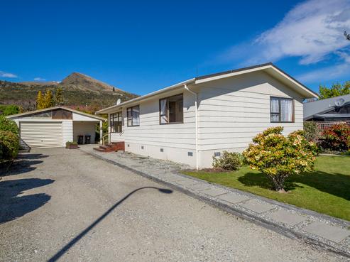 7 Hood Crescent, Arrowtown